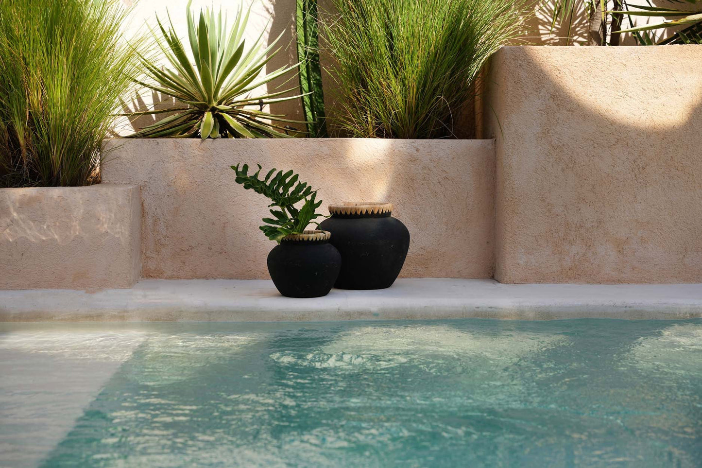 Vase Styly – Noir naturel – S